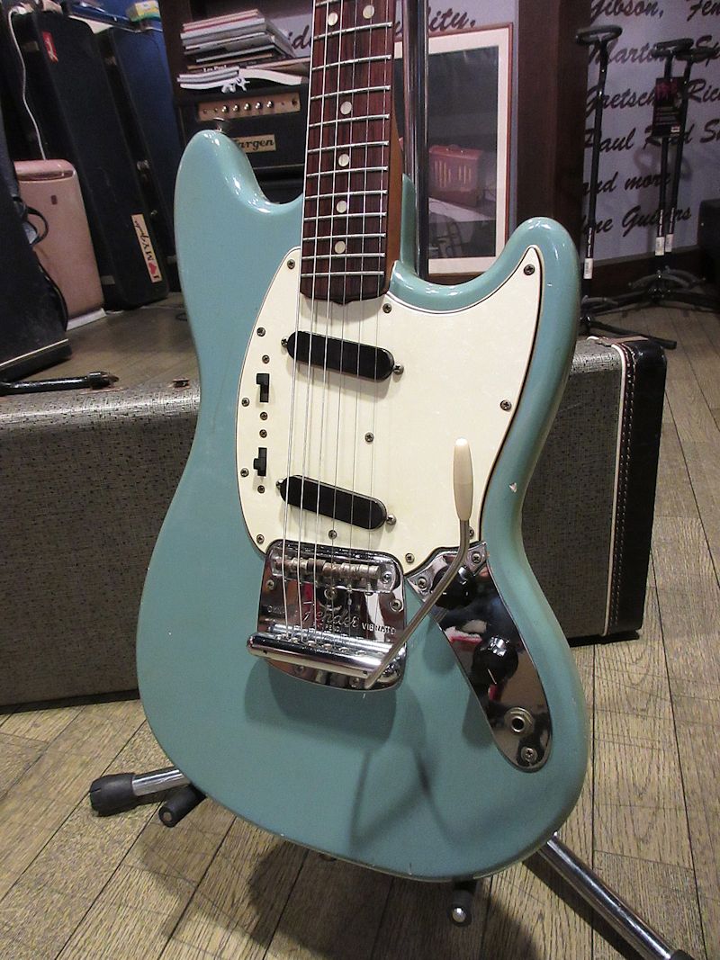 1966 Fender Mustang Blue - ヴィンテージギター買取り・販売のGuitarLicks