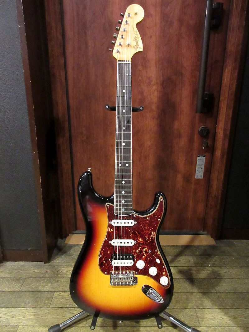 Fender Custom Shop LTD 1967 Stratocaster HSS JRN/CC Sunburst