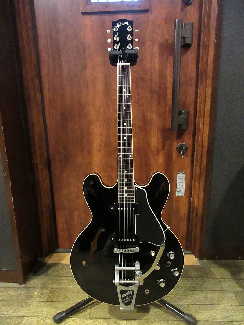 ギター ES-330 Dot VOS Ebony w/Bigsby GIBSON Gibson Memphis Limited Run ES-330 Dot Antique Ebony With Bigsby